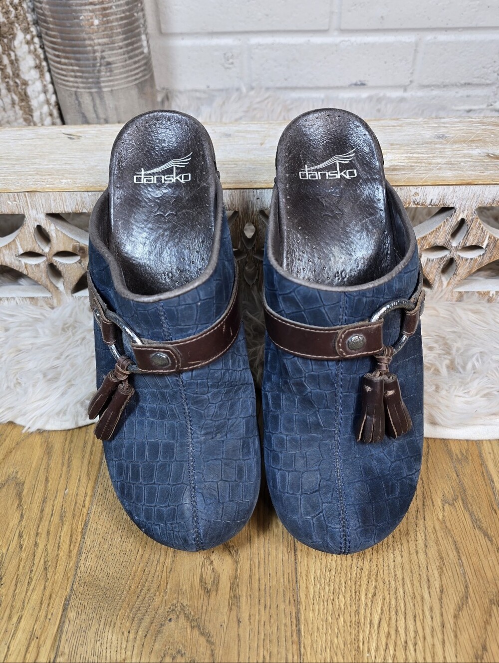 Dansko Navy Leather Croc Embossed Tassel Clog Size 9.5/10 US - Picture 8 of 11